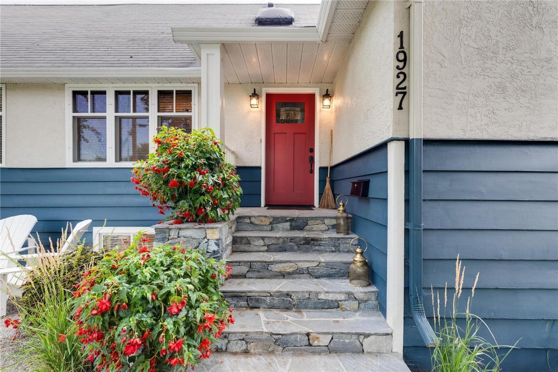 









1927


Knox

Crescent,
Kelowna,




BC
V1Y 1K9

