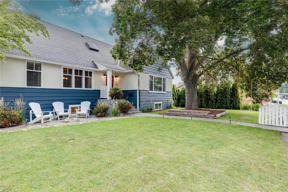 









1927


Knox

Crescent,
Kelowna,




BC
V1Y 1K9

