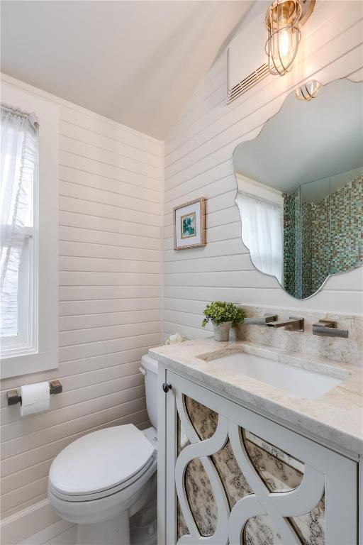 









1927


Knox

Crescent,
Kelowna,




BC
V1Y 1K9

