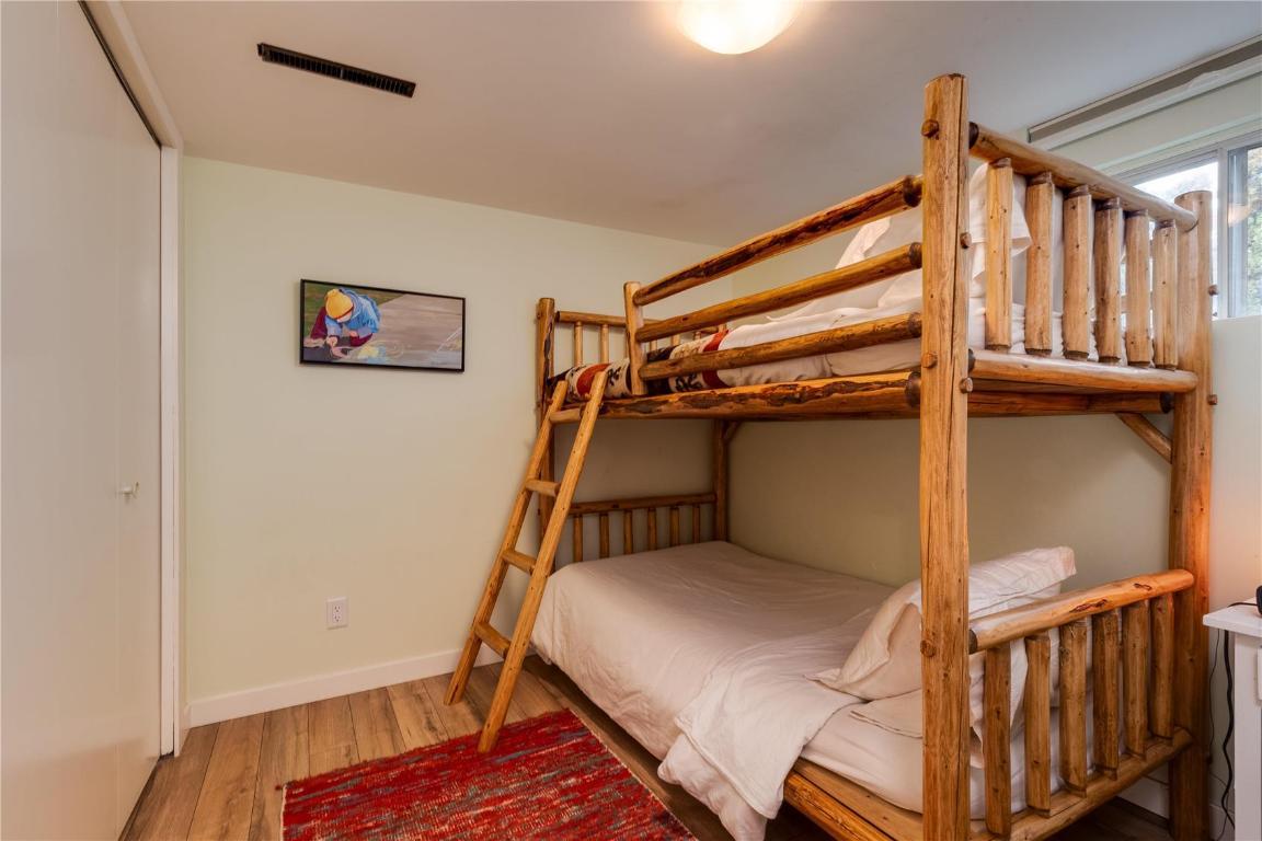 









1927


Knox

Crescent,
Kelowna,




BC
V1Y 1K9

