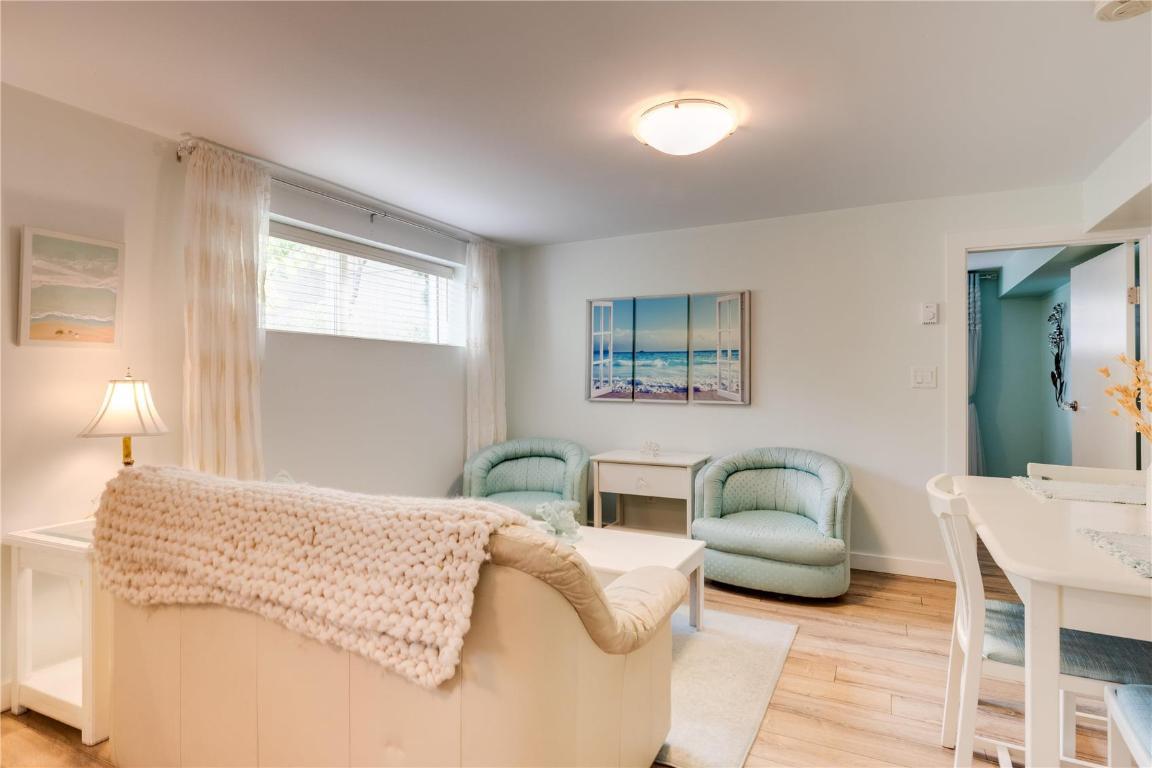 









1927


Knox

Crescent,
Kelowna,




BC
V1Y 1K9

