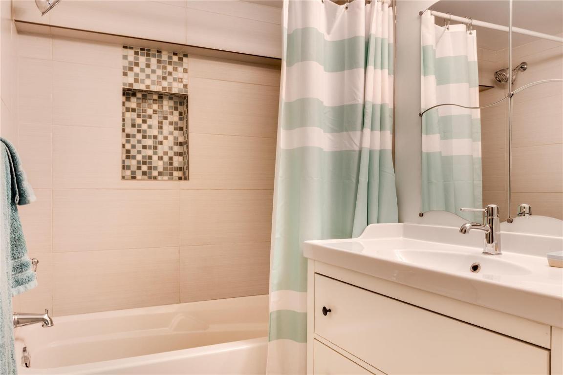 









1927


Knox

Crescent,
Kelowna,




BC
V1Y 1K9

