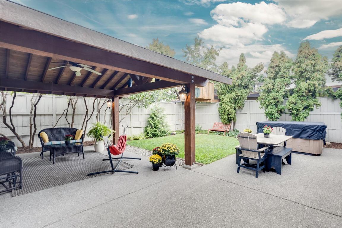 









1927


Knox

Crescent,
Kelowna,




BC
V1Y 1K9

