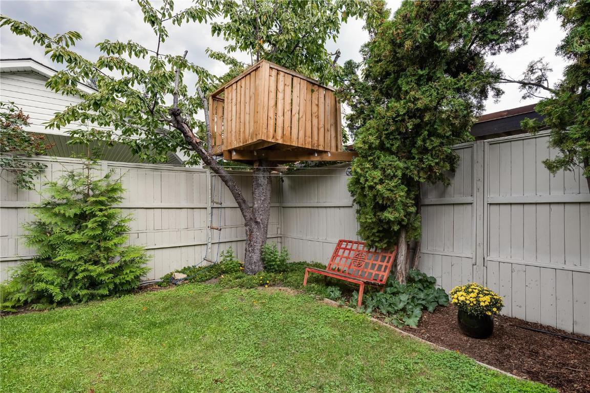 









1927


Knox

Crescent,
Kelowna,




BC
V1Y 1K9

