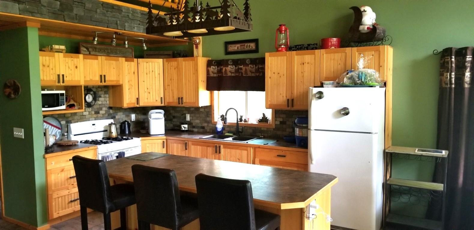









1625


Acorn

Road,
Seymour Arm,




BC
V0E 2V2

