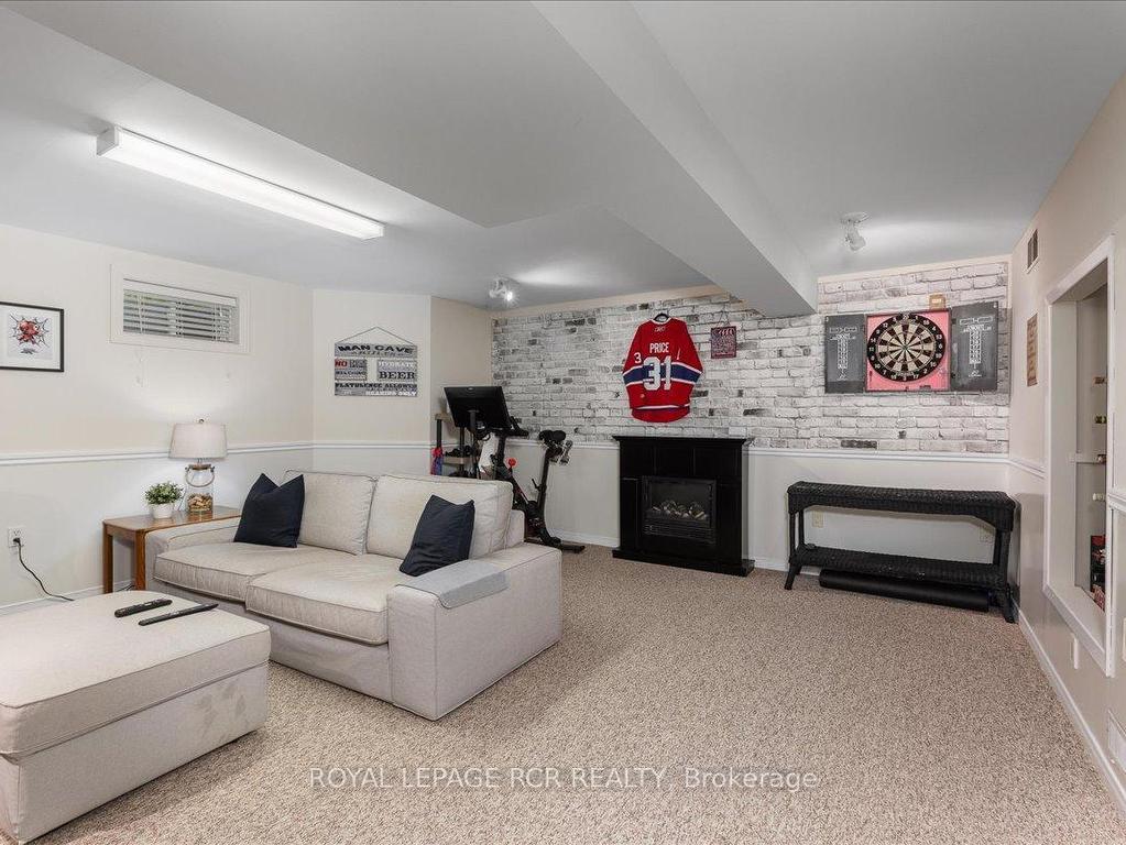 









95


Twentyplace

Boulevard, 3,
Hamilton,




ON
L0R 1W0

