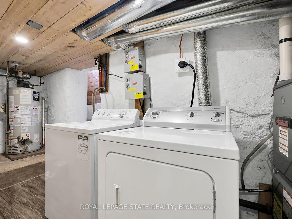 









129


Dundurn

Street North,
Hamilton,




ON
L8R 3E7

