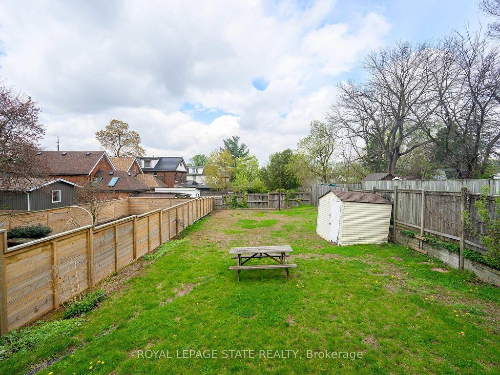 









129


Dundurn

Street North,
Hamilton,




ON
L8R 3E7


