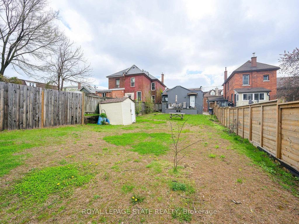 









129


Dundurn

Street North,
Hamilton,




ON
L8R 3E7

