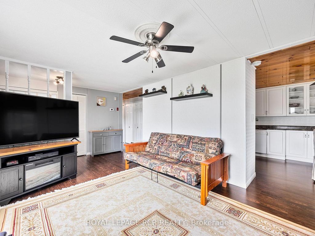 









15


Balantrae

Drive,
Oro-Medonte,




ON
L3V 0P9

