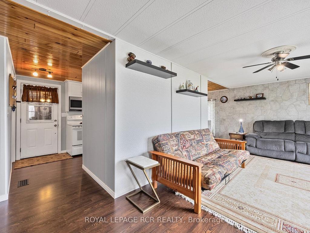 









15


Balantrae

Drive,
Oro-Medonte,




ON
L3V 0P9

