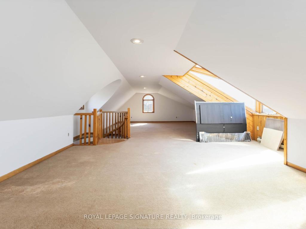 









3741


Lakeshore

Road East,
Clarington,




ON
L1B 1L9

