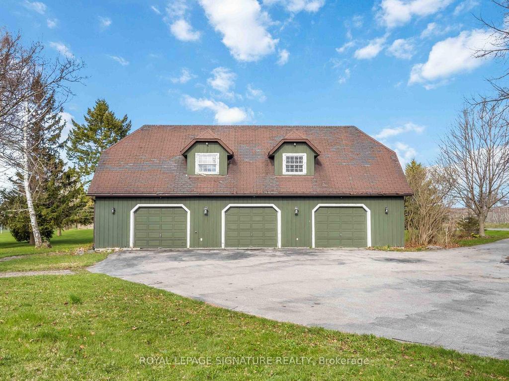 









3741


Lakeshore

Road East,
Clarington,




ON
L1B 1L9


