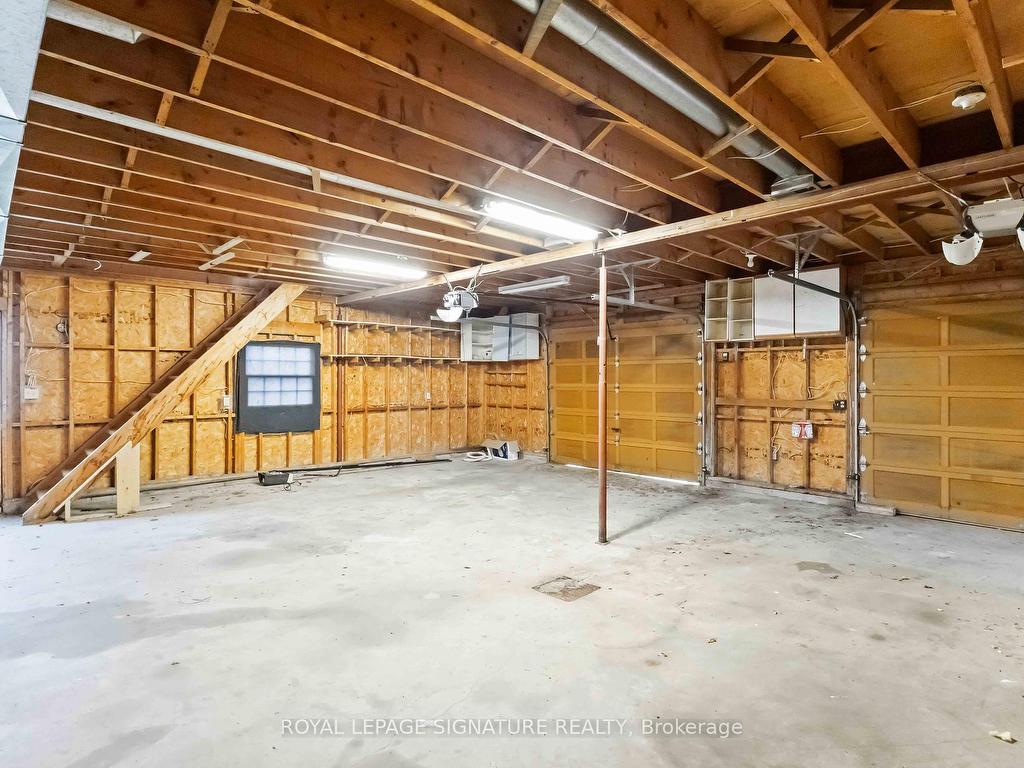 









3741


Lakeshore

Road East,
Clarington,




ON
L1B 1L9

