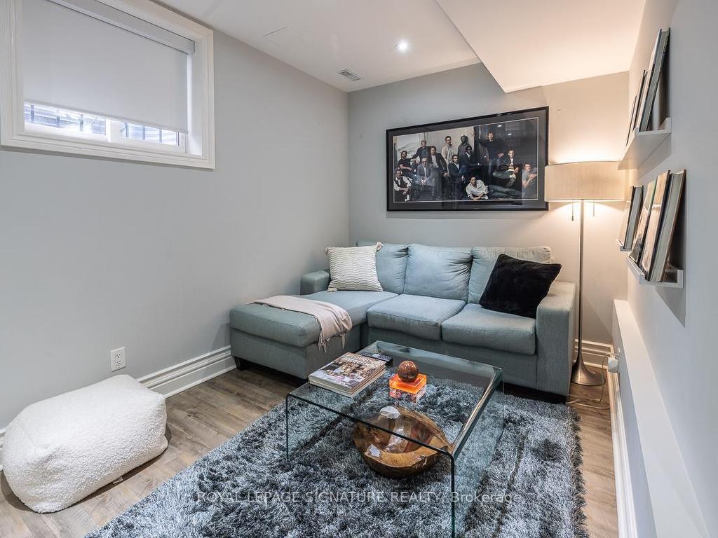 









96


South

Drive,
Toronto,




ON
M4V 1N5

