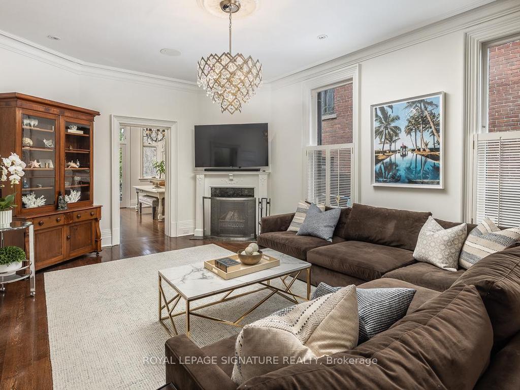 









96


South

Drive,
Toronto,




ON
M4V 1N5

