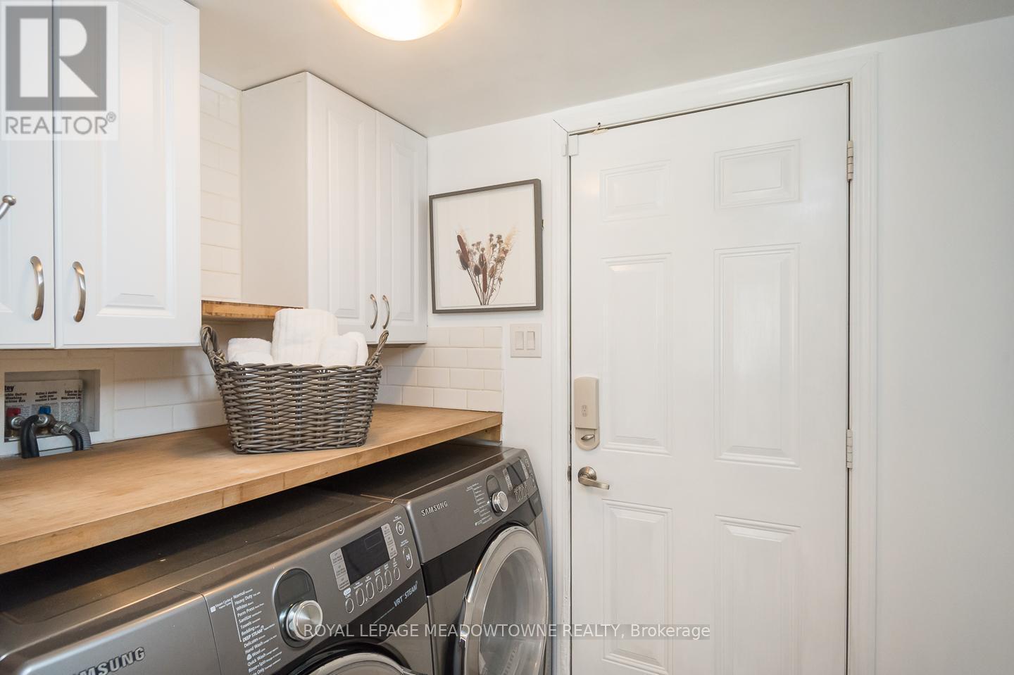 












236 MAGURN GATE

,
Milton,




Ontario
L9T7B3

