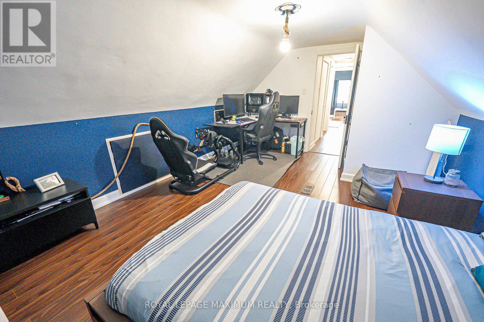 












2113 KEELE STREET

,
Toronto,




Ontario
M6M3Z3

