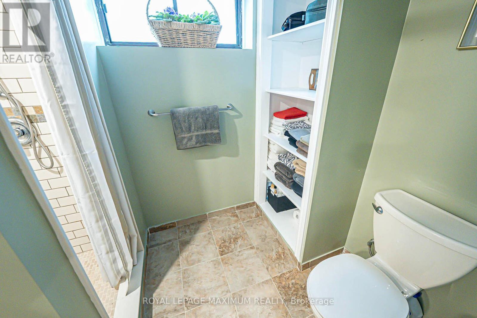 












2113 KEELE STREET

,
Toronto,




Ontario
M6M3Z3

