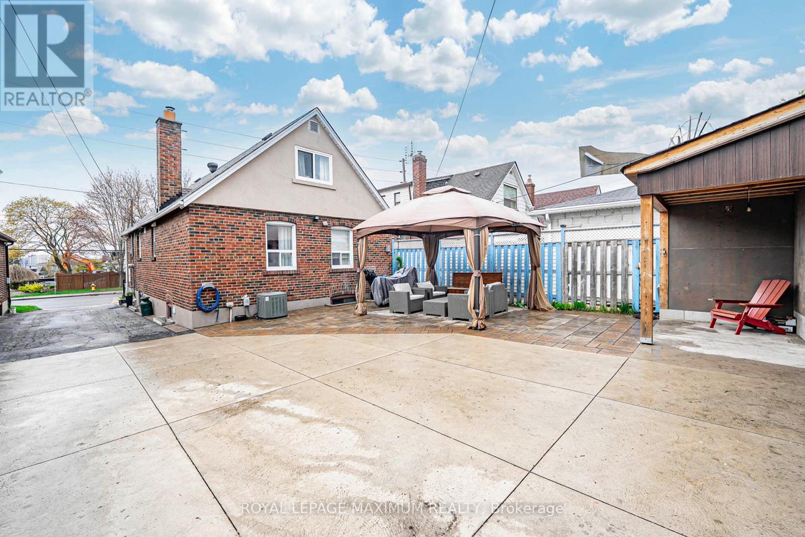 












2113 KEELE STREET

,
Toronto,




Ontario
M6M3Z3

