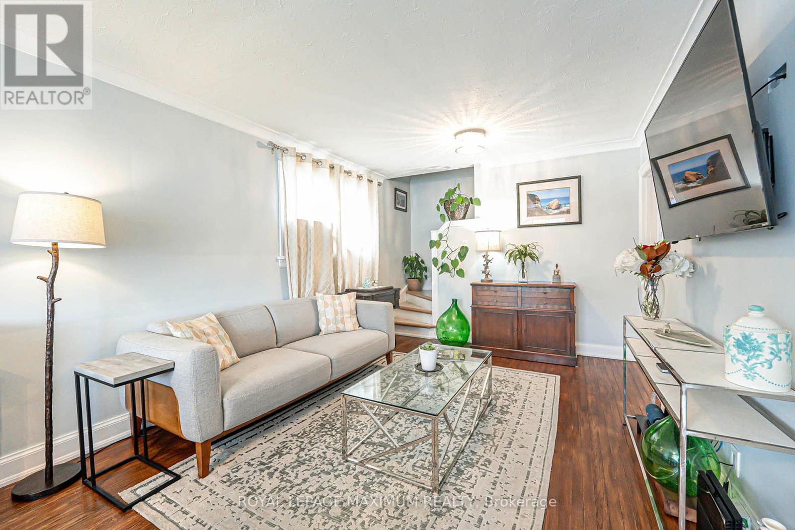 












2113 KEELE STREET

,
Toronto,




Ontario
M6M3Z3


