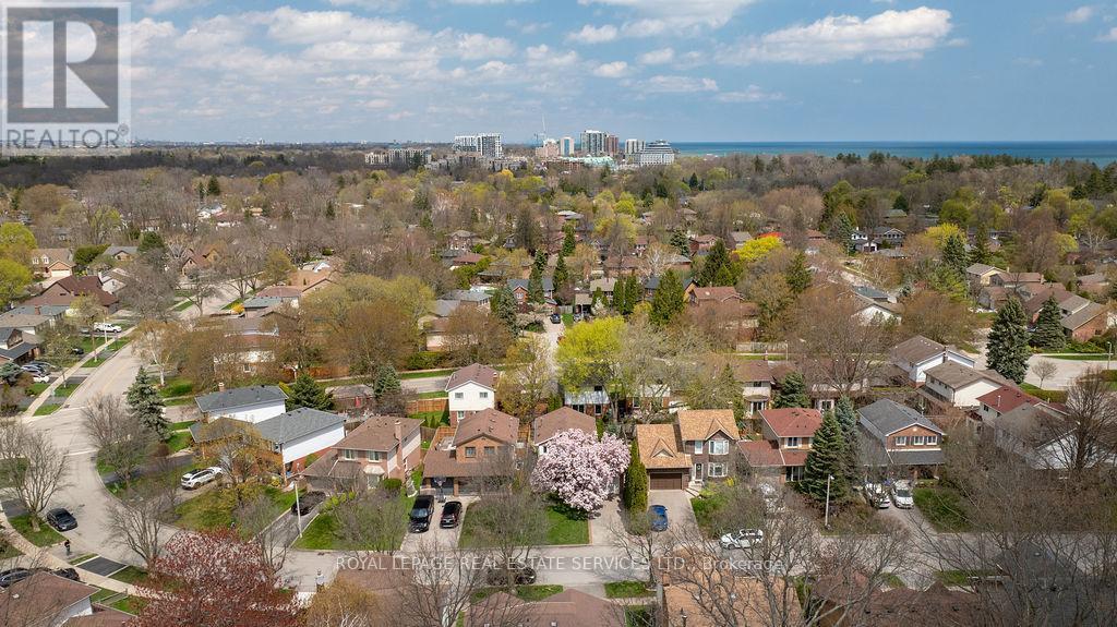 












161 RIVERVIEW STREET

,
Oakville,




Ontario
L6L5S2

