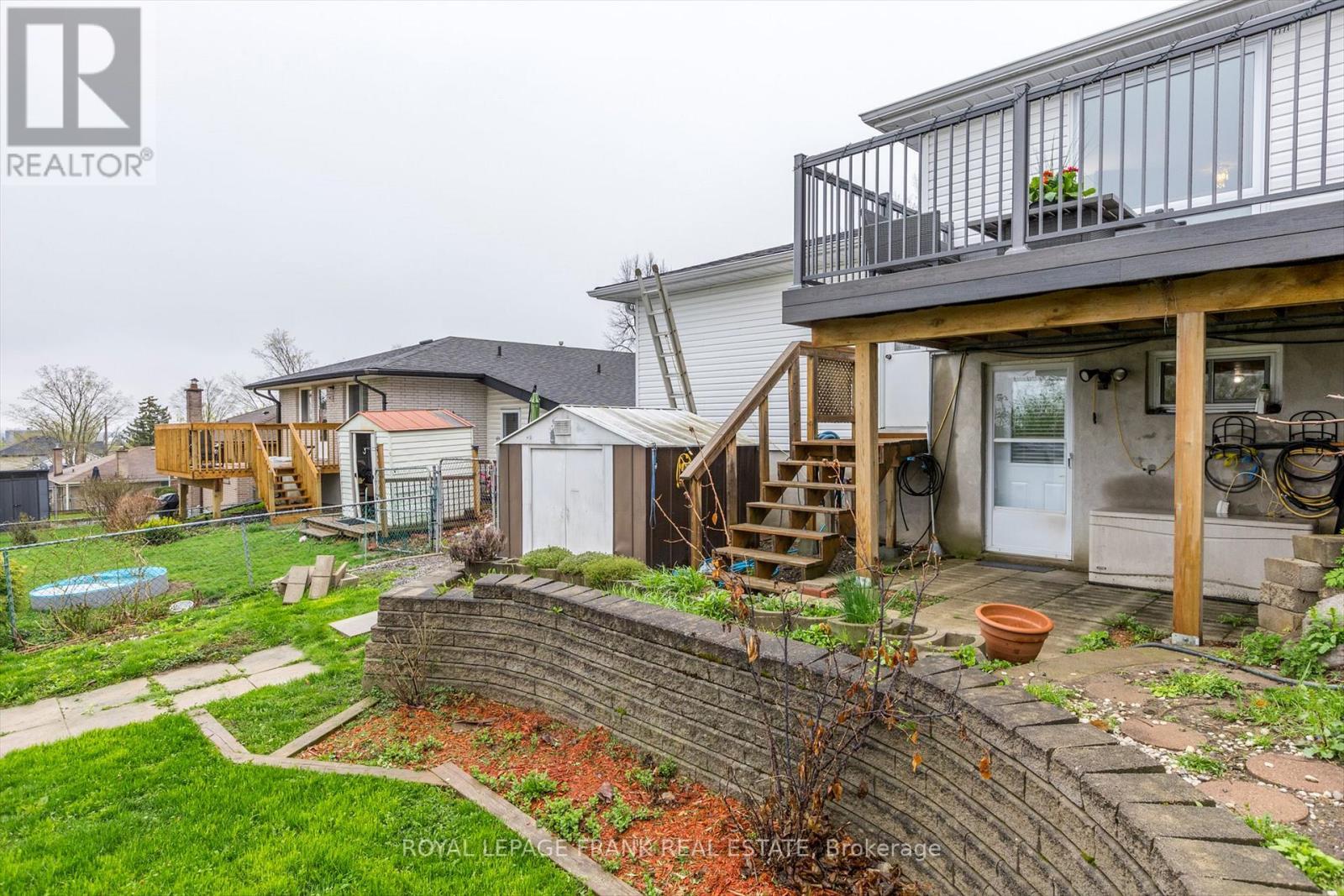 












820 DONEGAL STREET

,
Peterborough North (South),




Ontario
K9H4N4

