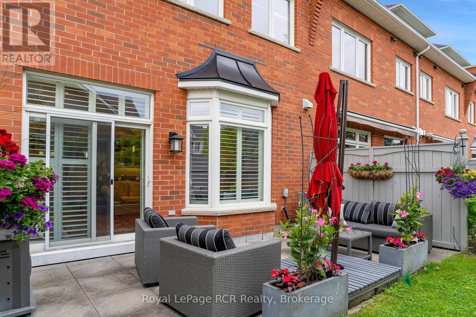 












16 WHEELHOUSE CRESCENT

,
Collingwood,




Ontario
L9Y0J9

