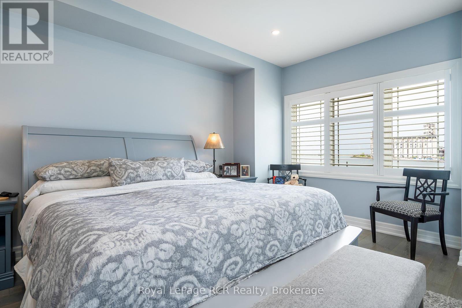 












16 WHEELHOUSE CRESCENT

,
Collingwood,




Ontario
L9Y0J9

