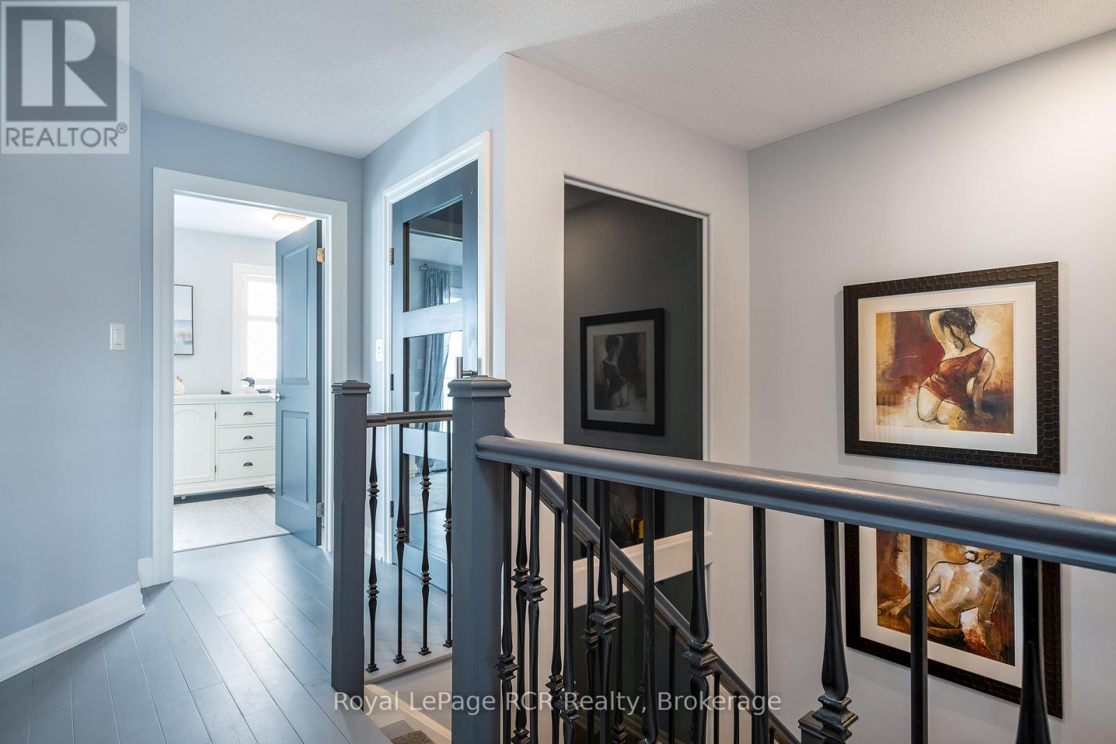












16 WHEELHOUSE CRESCENT

,
Collingwood,




Ontario
L9Y0J9

