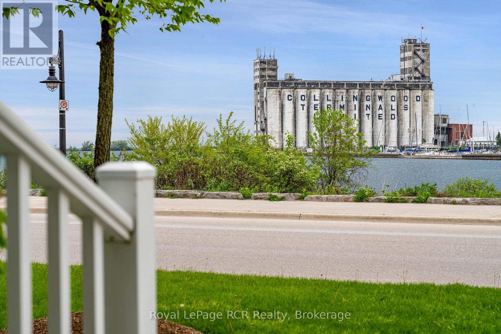 












16 WHEELHOUSE CRESCENT

,
Collingwood,




Ontario
L9Y0J9

