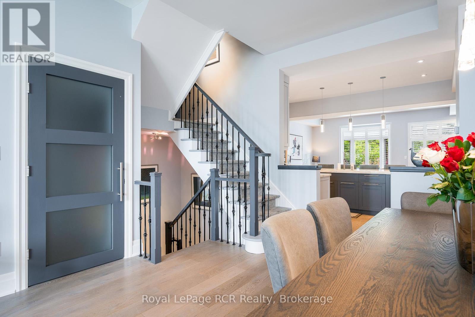 












16 WHEELHOUSE CRESCENT

,
Collingwood,




Ontario
L9Y0J9

