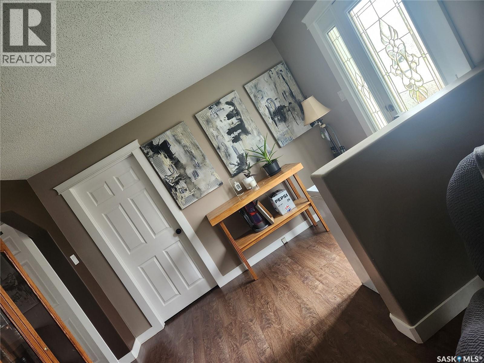 












513 Hudson STREET

,
Hudson Bay,




Saskatchewan
S0E0Y0

