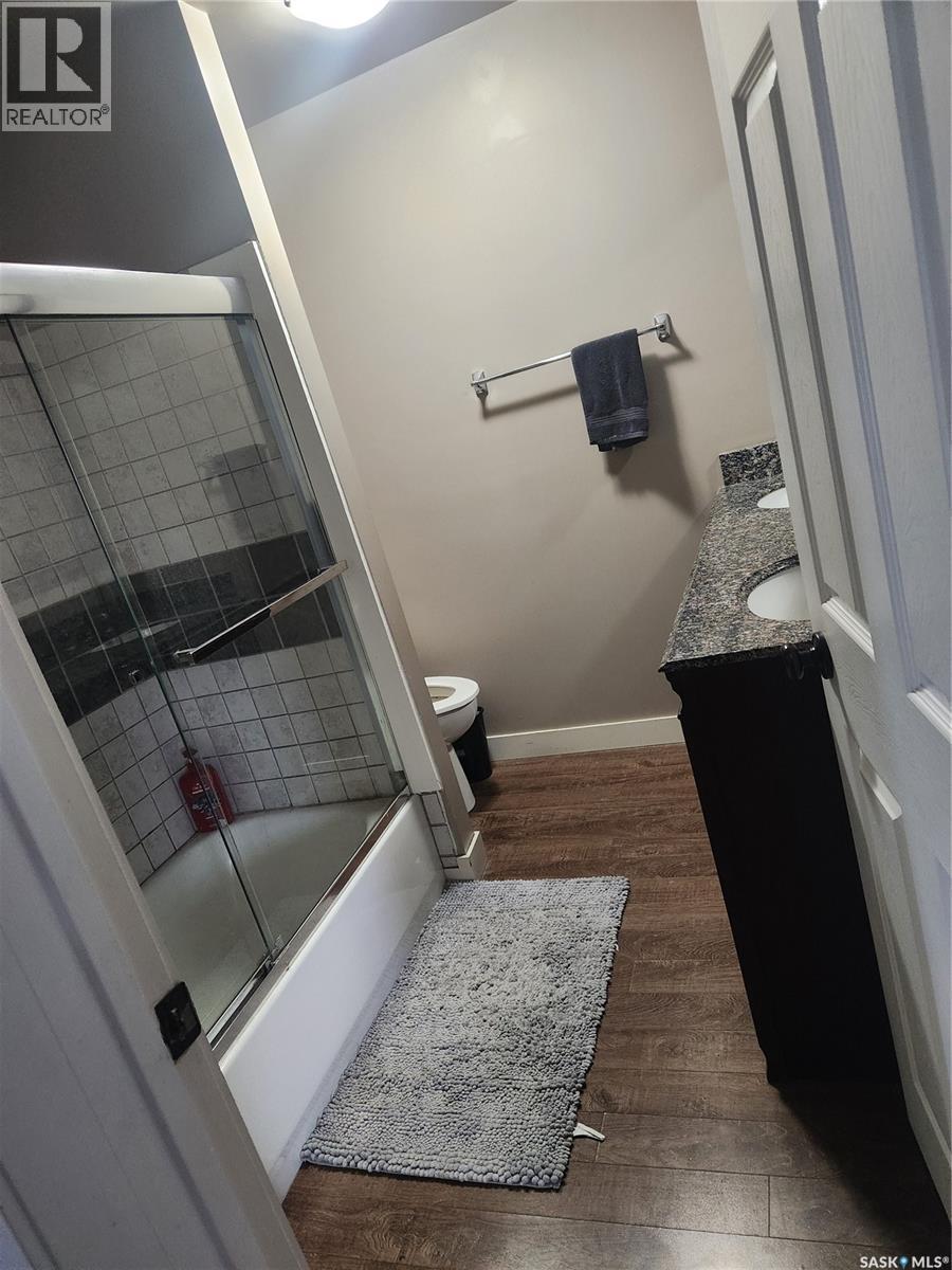 












513 Hudson STREET

,
Hudson Bay,




Saskatchewan
S0E0Y0

