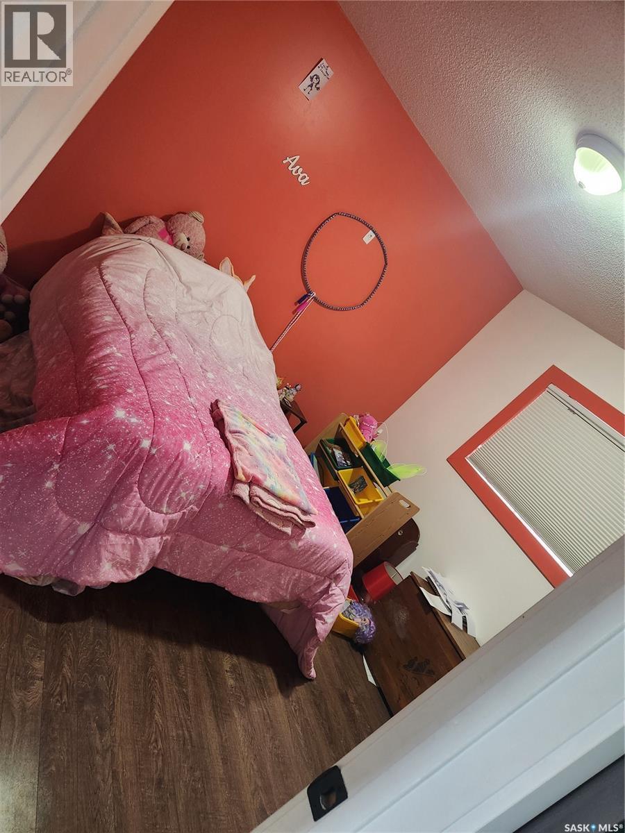 












513 Hudson STREET

,
Hudson Bay,




Saskatchewan
S0E0Y0

