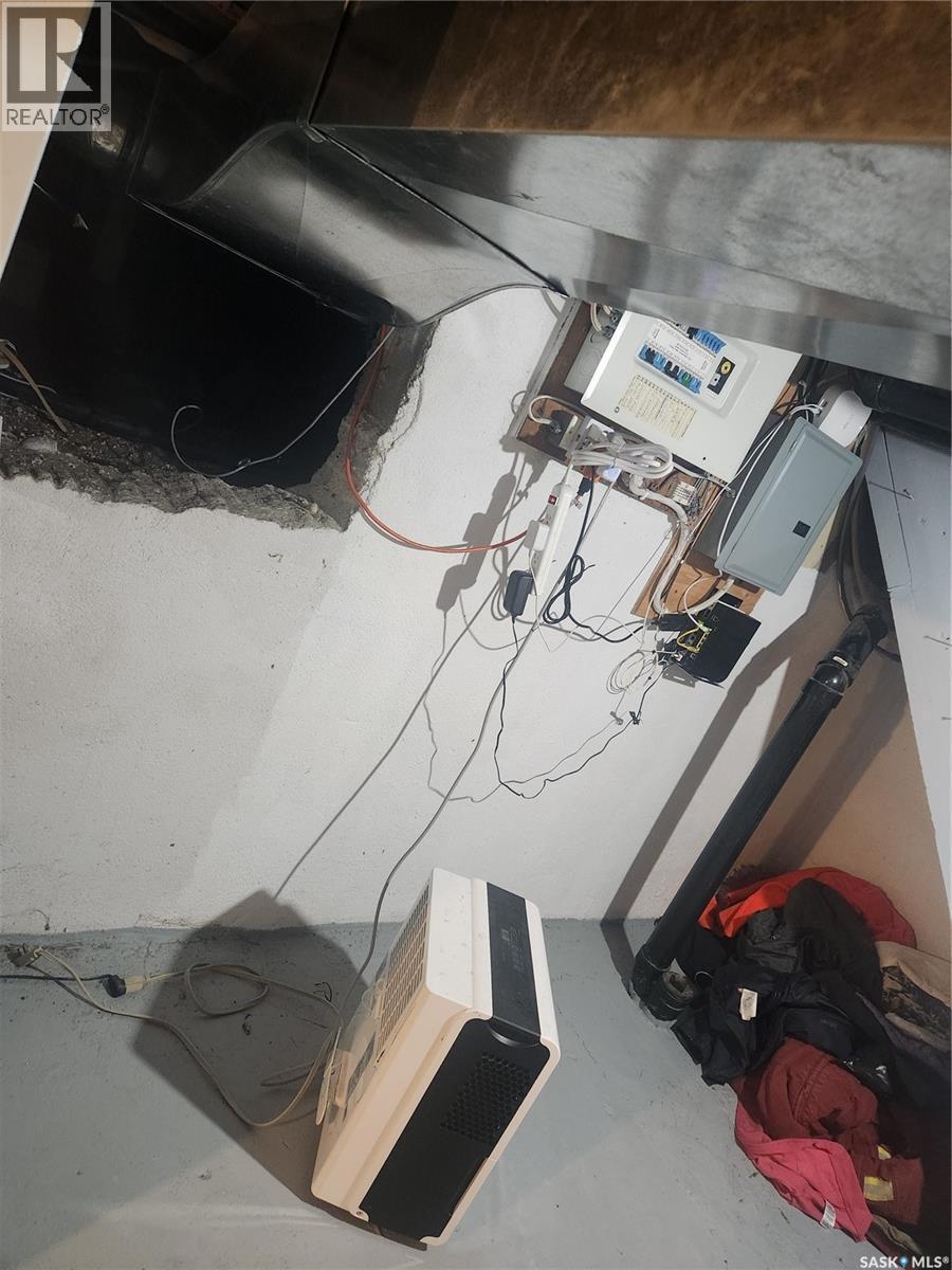 












513 Hudson STREET

,
Hudson Bay,




Saskatchewan
S0E0Y0

