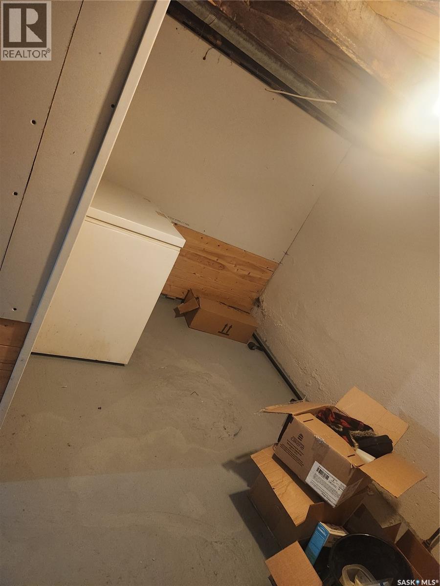 












513 Hudson STREET

,
Hudson Bay,




Saskatchewan
S0E0Y0

