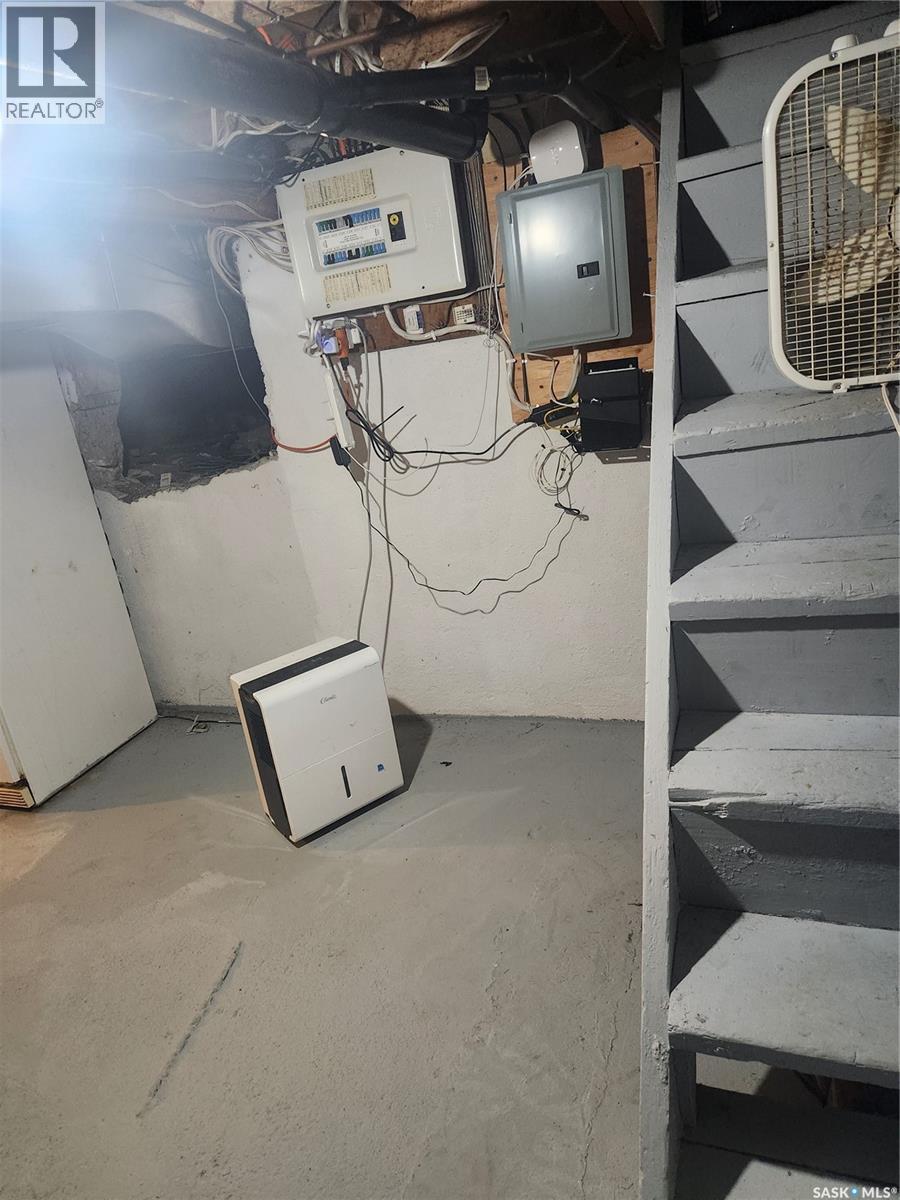 












513 Hudson STREET

,
Hudson Bay,




Saskatchewan
S0E0Y0

