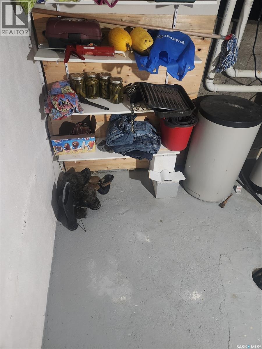 












513 Hudson STREET

,
Hudson Bay,




Saskatchewan
S0E0Y0

