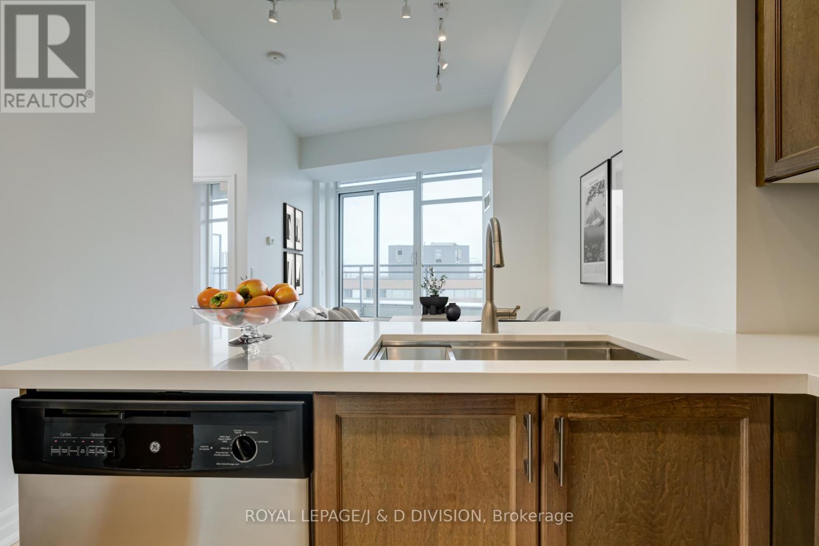 












PH108 - 8 SCOLLARD STREET

,
Toronto,




Ontario
M5R1M2

