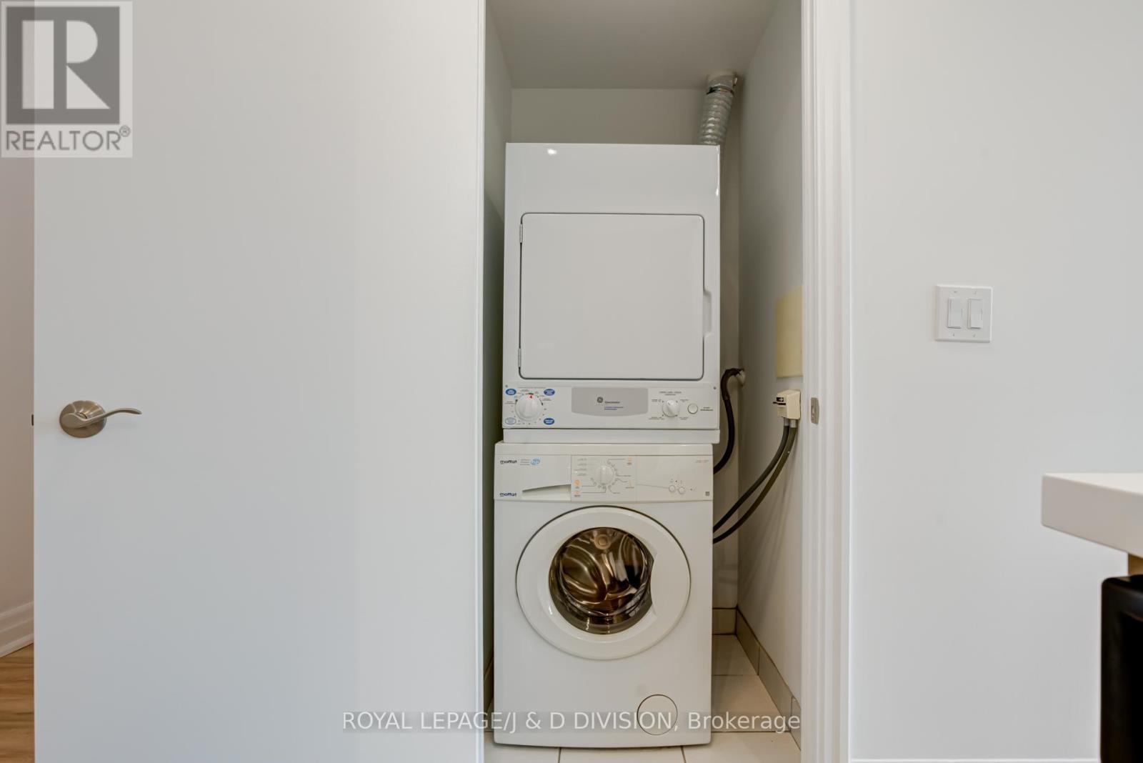 












PH108 - 8 SCOLLARD STREET

,
Toronto,




Ontario
M5R1M2

