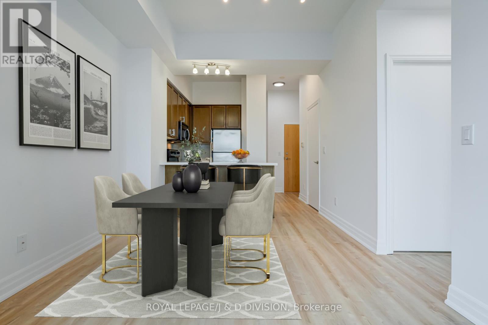 












PH108 - 8 SCOLLARD STREET

,
Toronto,




Ontario
M5R1M2

