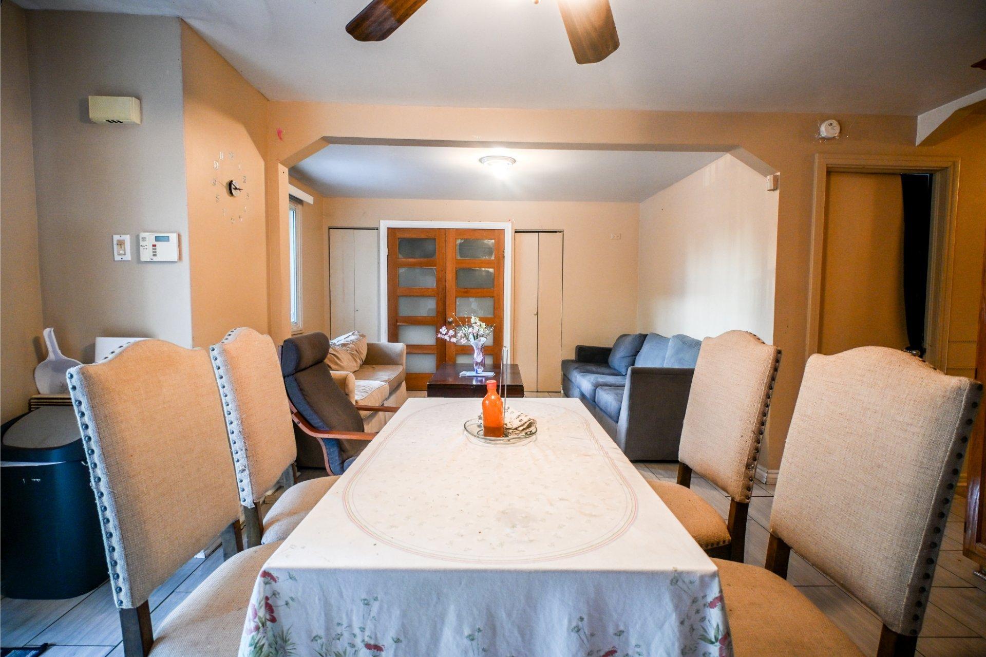 









5947


Rue Landry

,
Montréal (Mercier/Hochelaga-Maisonneuve),




QC
H1N1Z5

