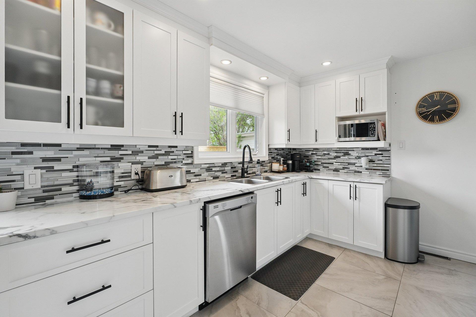 









23


Rue Hébert

,
Gatineau (Gatineau),




QC
J8P6B6

