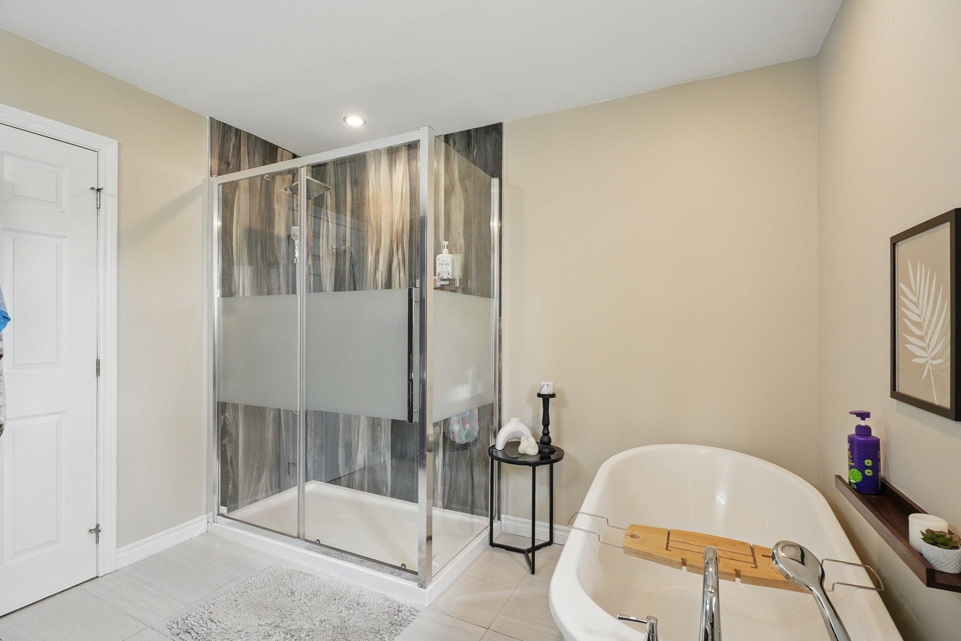 









23


Rue Hébert

,
Gatineau (Gatineau),




QC
J8P6B6

