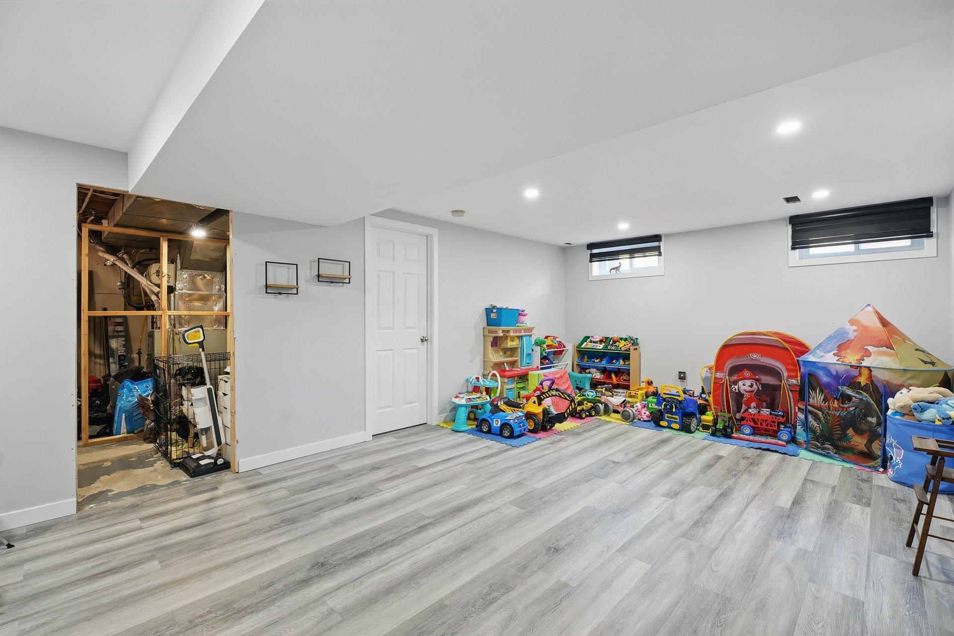 









23


Rue Hébert

,
Gatineau (Gatineau),




QC
J8P6B6

