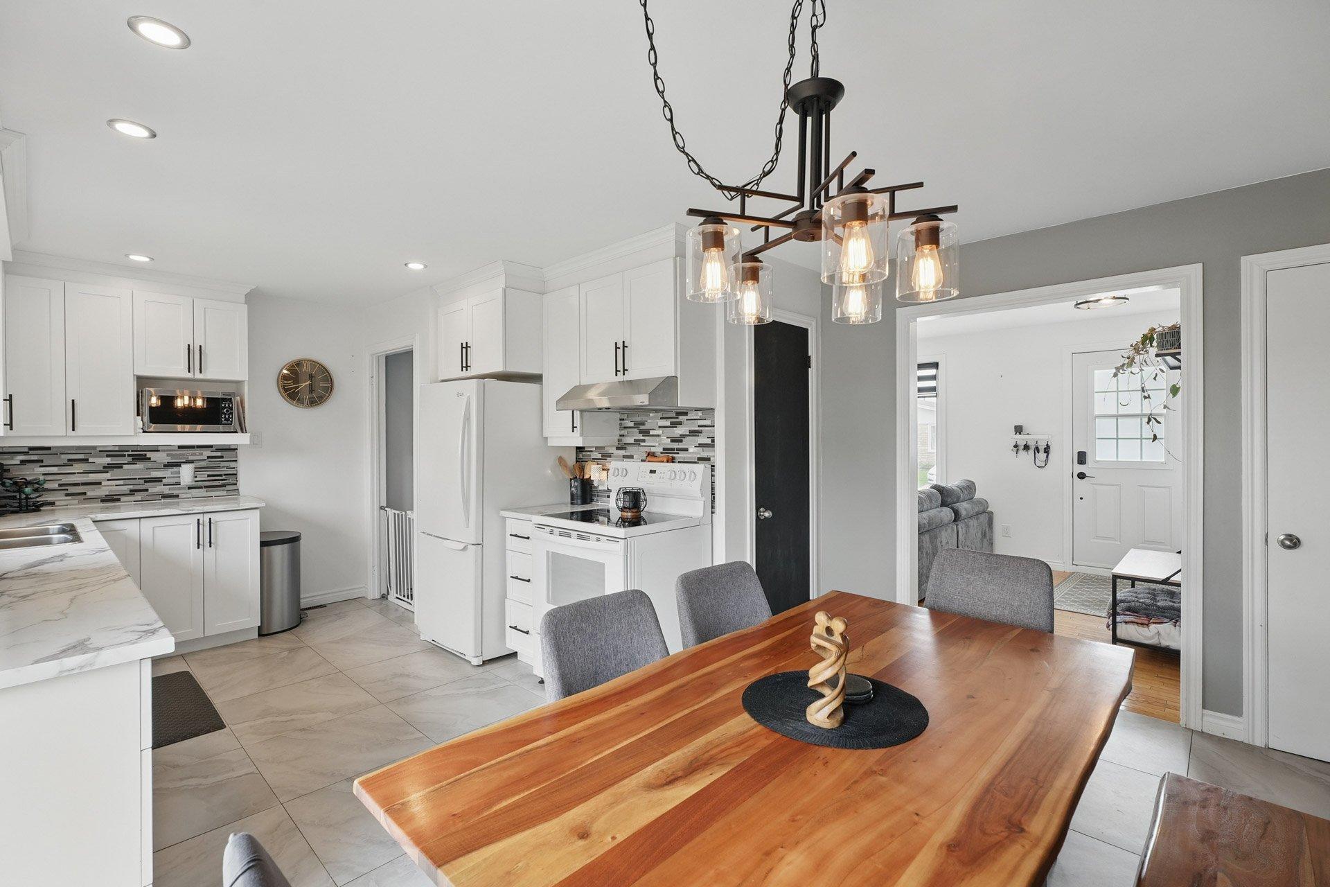









23


Rue Hébert

,
Gatineau (Gatineau),




QC
J8P6B6

