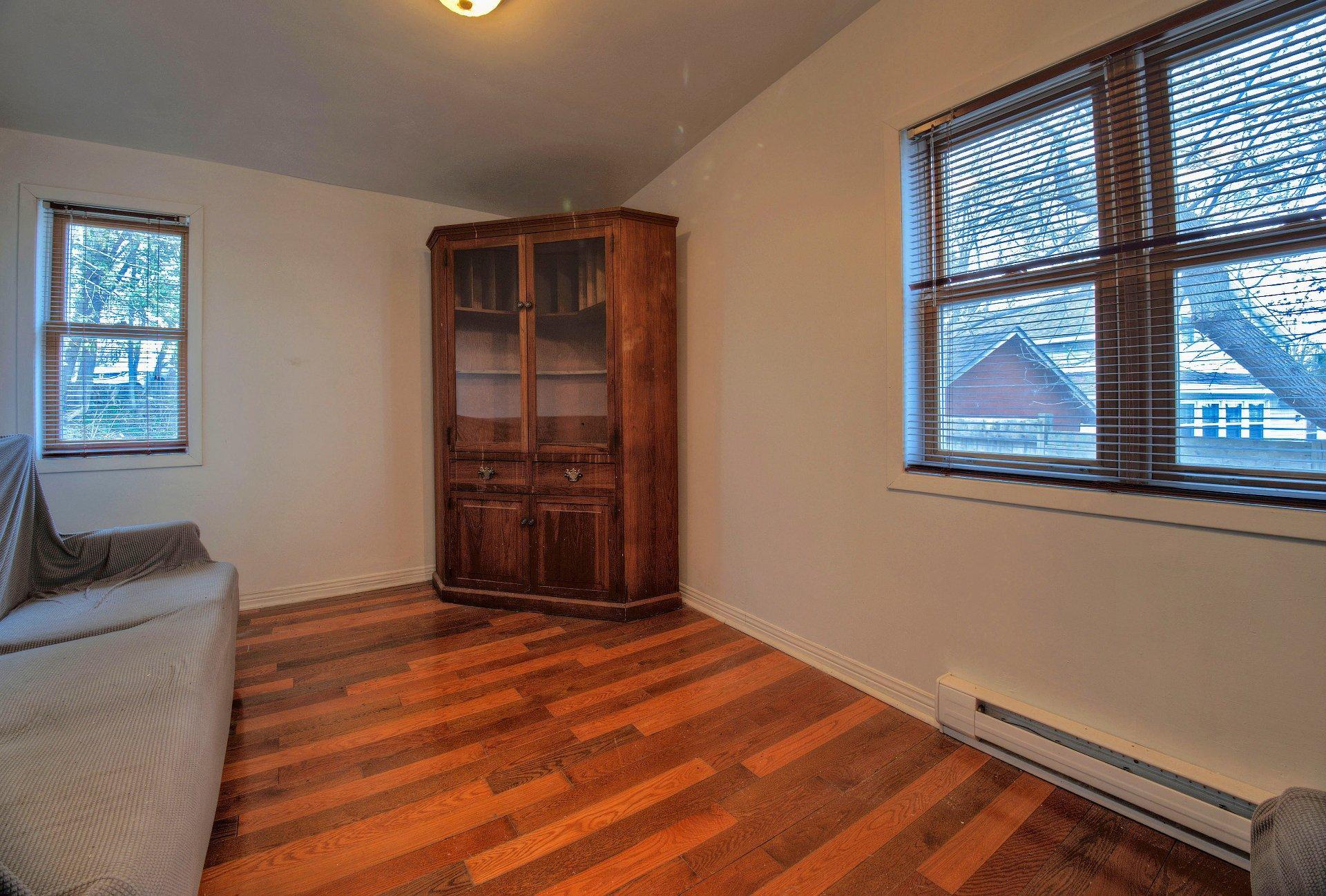 









105

 - 109


Av. des Tourterelles

,
Pontiac,




QC
J0X2G0

