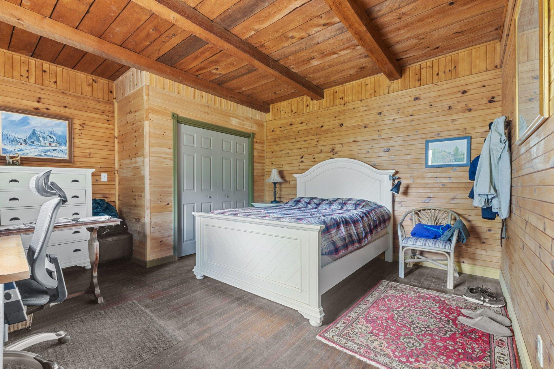 









6


Rue des Mélèzes

,
Val-des-Monts,




QC
J8N7E5

