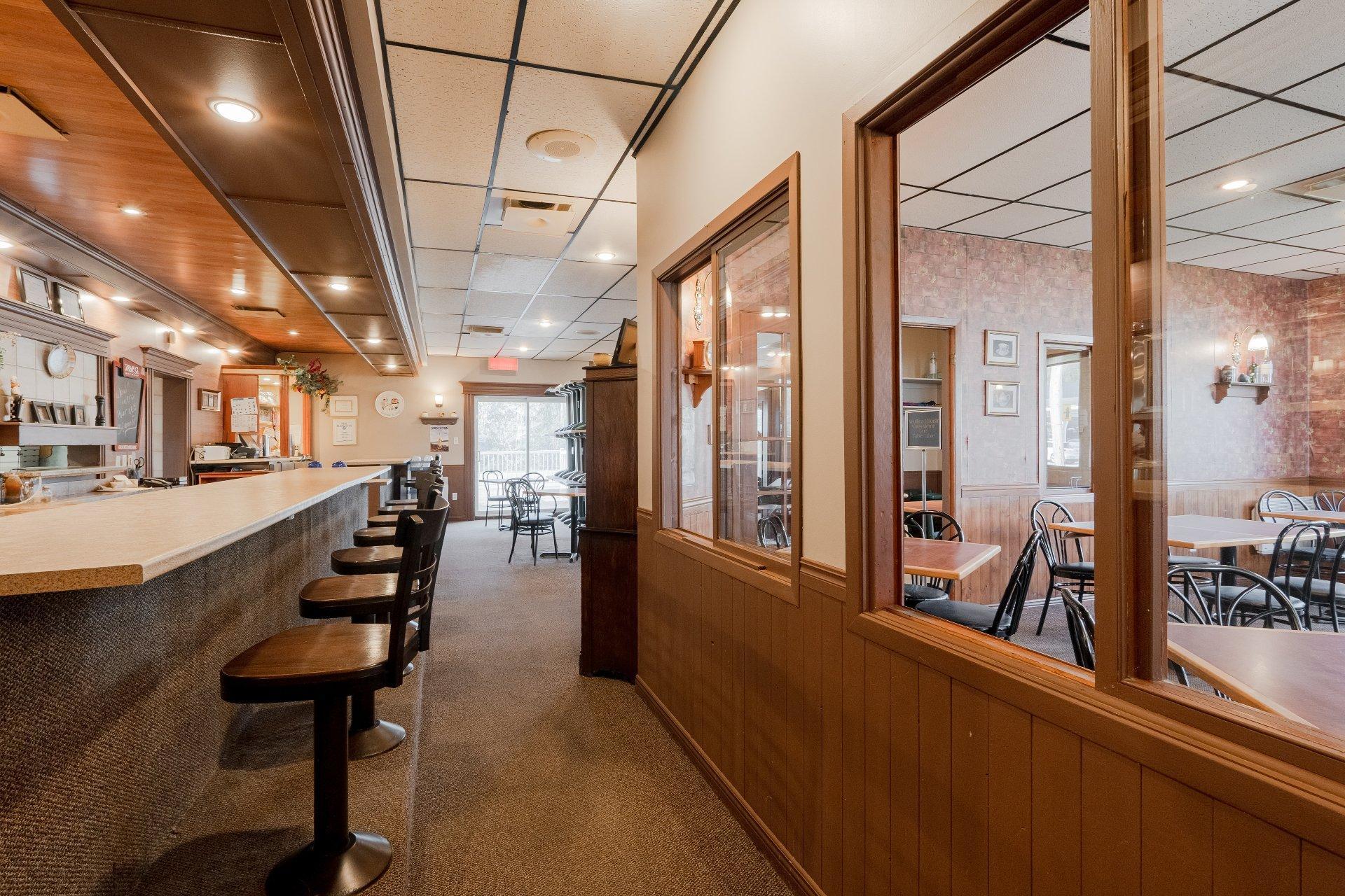 









6645


Route Louis-S.-St-Laurent

,
Compton,




QC
J0B1L0


